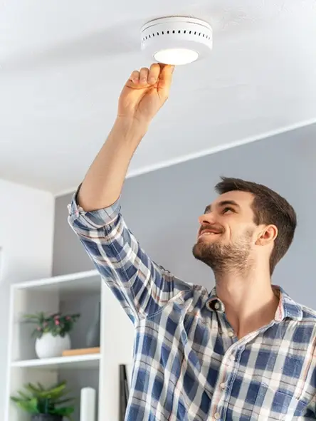 fire_detector_services_444x591